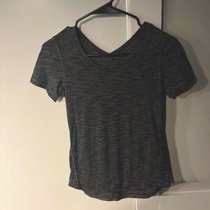 Lululemon Athletics curved hem short sleeve in grey